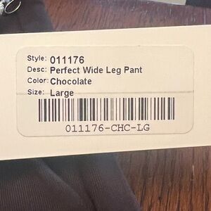 Kira Grace, Perfect Wide Leg Pant, Chocolate Brown, size large.